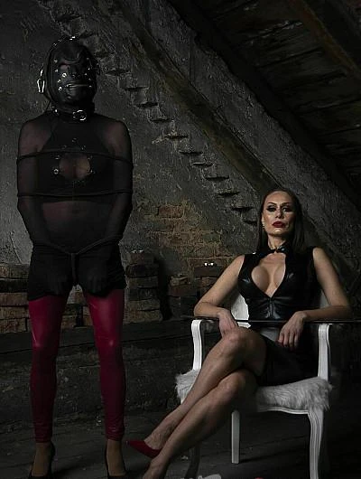 Madame M — 10 / 11