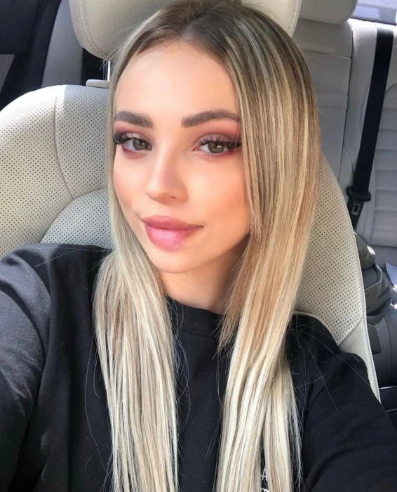 Alison — 4 / 6