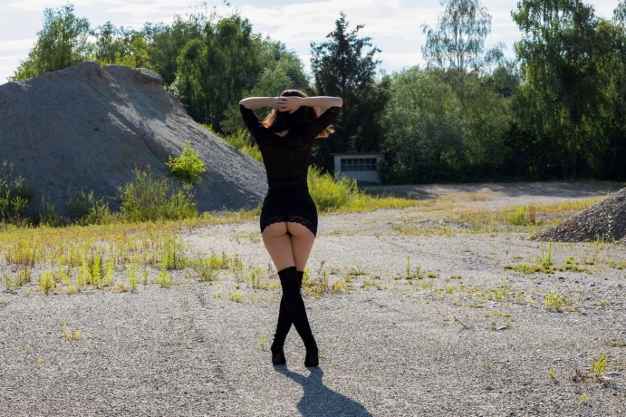 Deutsche Nina — 3 / 6