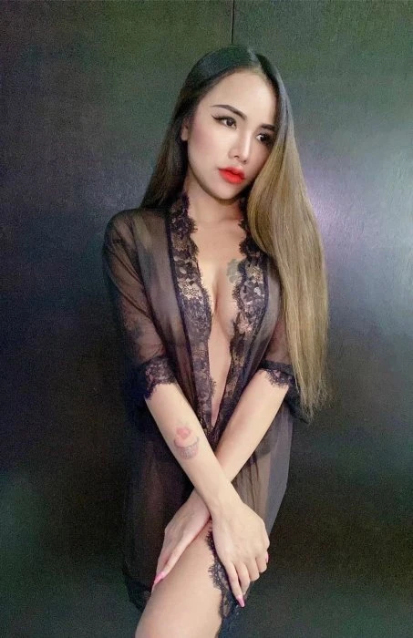 Barbiee — 3 / 6