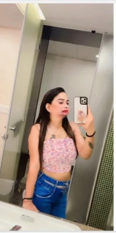 Roma Malhotra — 2 / 3