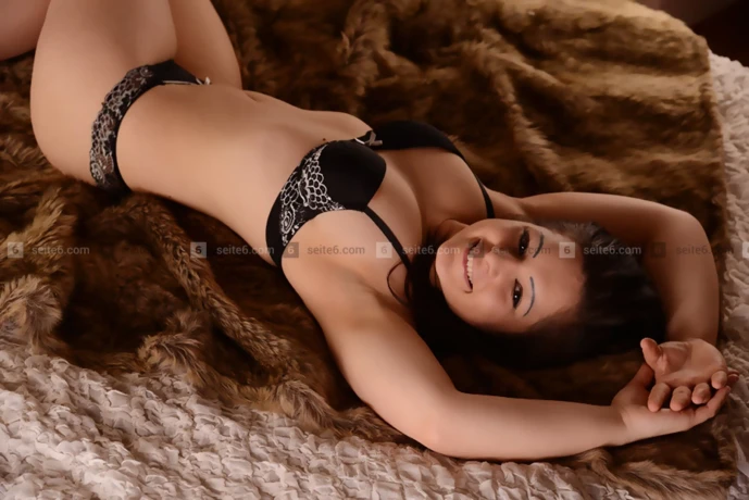 Anfängerin Kitty Ganz Neu — 5 / 8