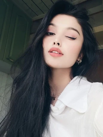 Model Judy — 7 / 13