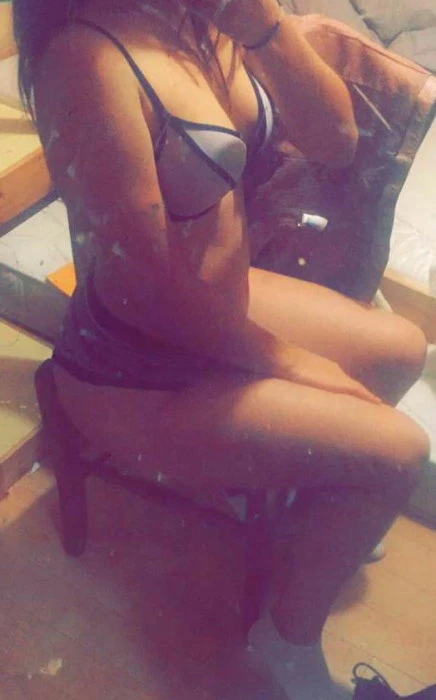 Dounia17, Escort, La Rochelle