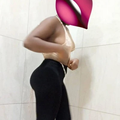 Miss Stacy, Escort, Accra