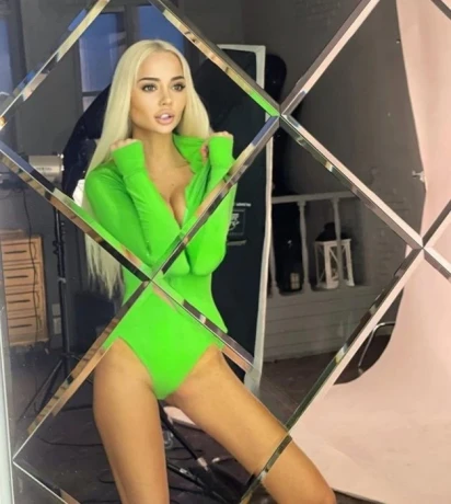 Barbie — 2 / 8