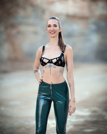 Mistress Yuna Im Studio Centric — 4 / 14