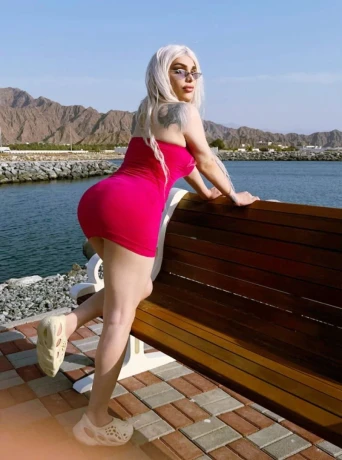 Yara Lebanese — 2 / 6