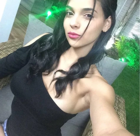 Lalique pinky — 8 / 9