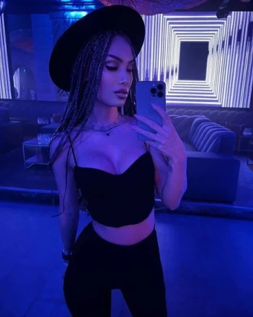 Nicole Helen — 4 / 13