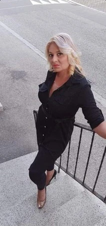 Dana Im Casablanca — 2 / 5