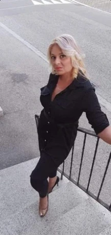 Dana Im Casablanca — 2 / 5