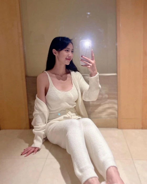 Yaya — 2 / 3