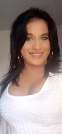 Lola Amanda Amaya — 6 / 10