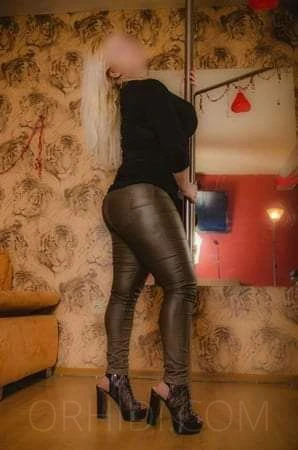 Nelly WIEDER DA - Im Haus17 — 4 / 5