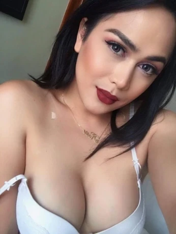 Roberta Hafeez — 2 / 13