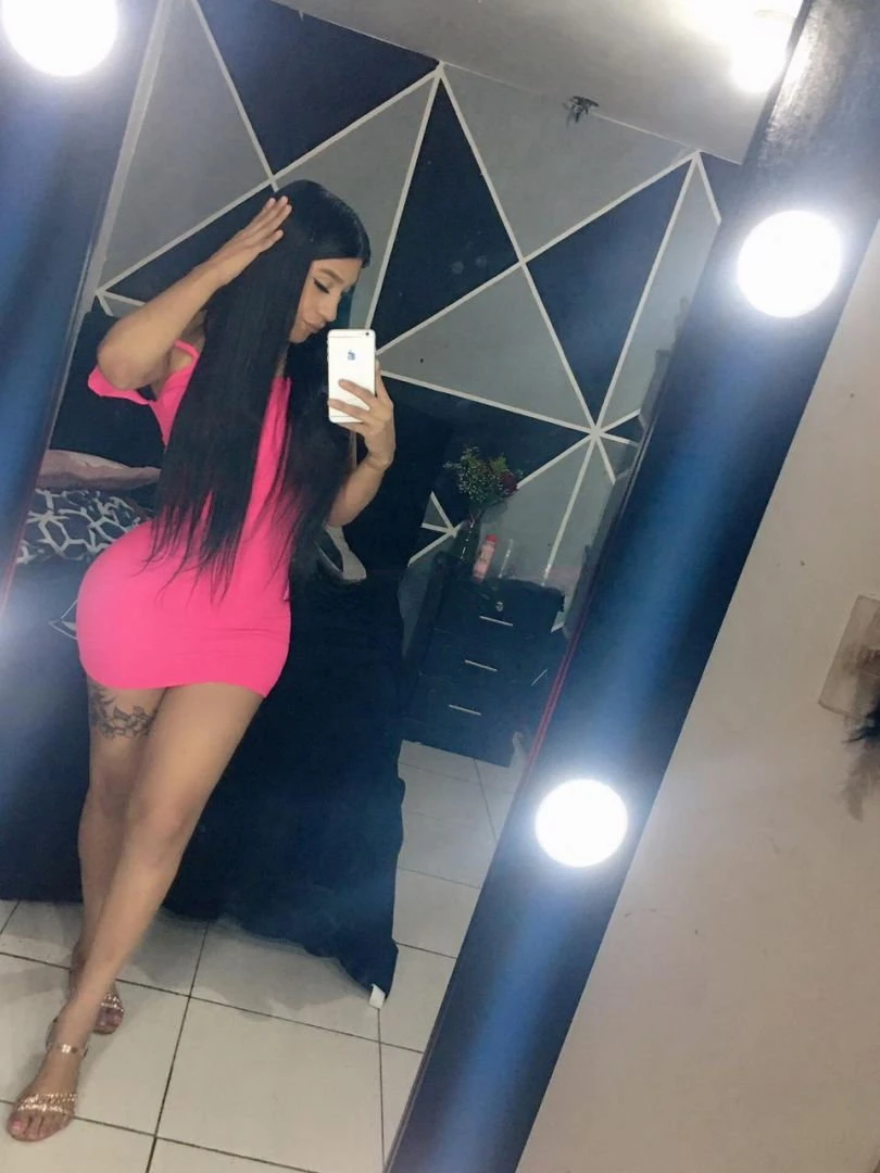 Kenia Paulett Castro, Escort, Lille