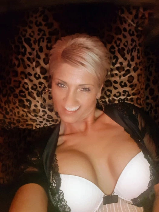 Blondi39 — 2 / 3