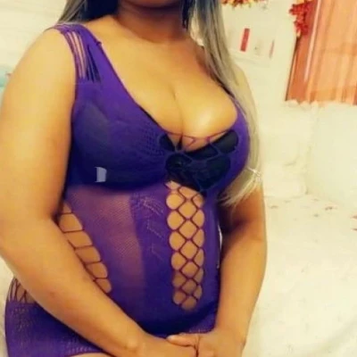 Hannah, Escort, Ahmadi