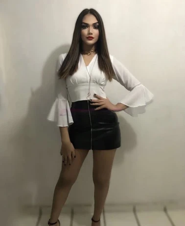 Emilly Alto Nivel — 3 / 5