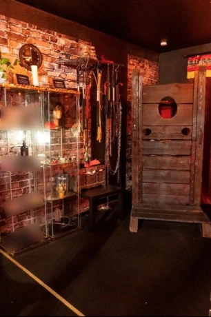 The Black Kingdom Herrin Saskia — 20 / 24