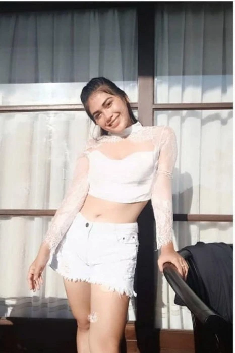Caca Caroline, Escort, Semarapura