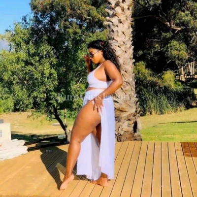 Becky Bae, Escort, Accra