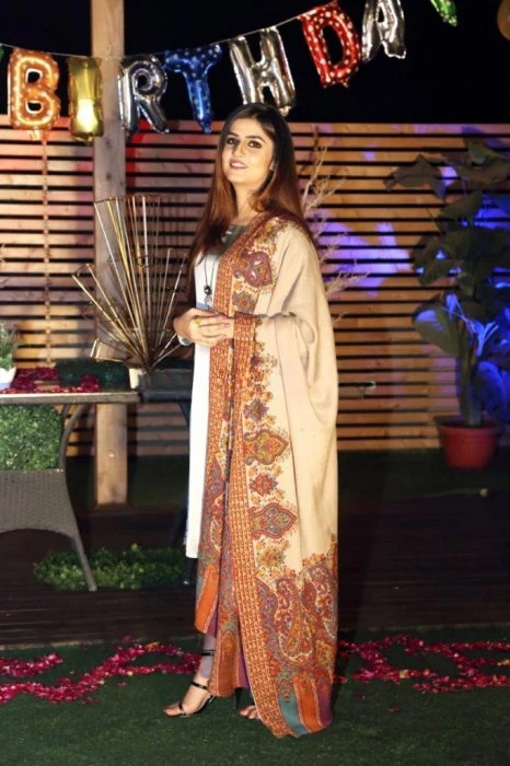 Zoi, Escort, Islamabad