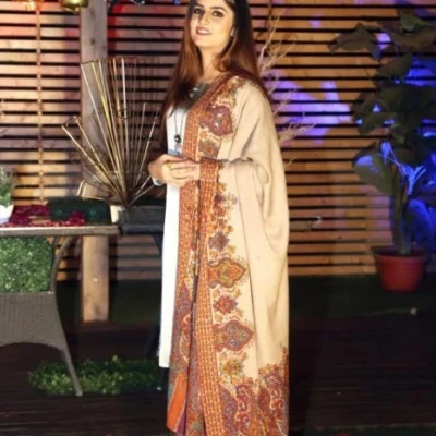 Zoi, Escort, Islamabad