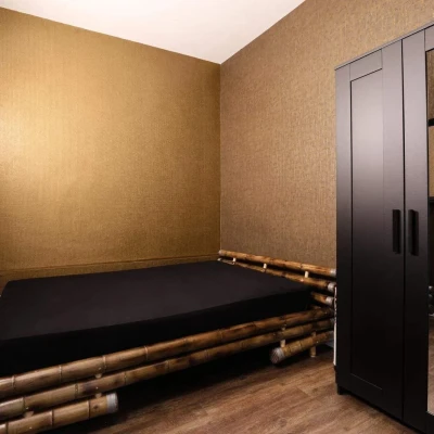 Hause Nr1, Escort, Basel