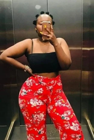 Mistres Layla — 2 / 3