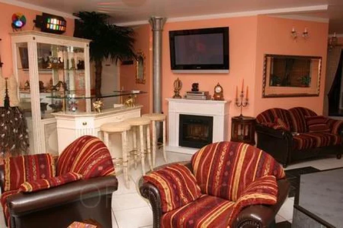 Hotcats Club — 5 / 17