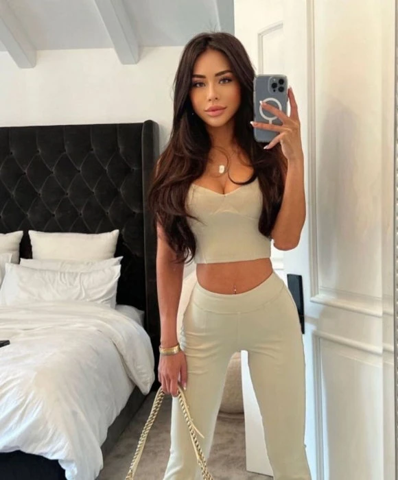 Coco — 3 / 5