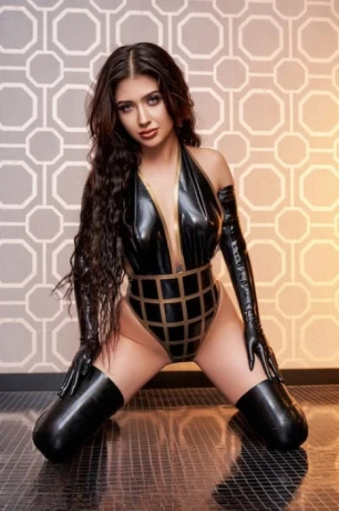 Lady Artemis — 2 / 8