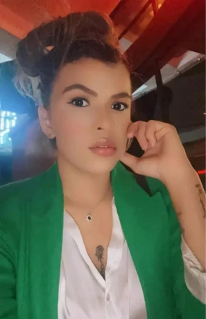 Pamela Hot — 26 / 30