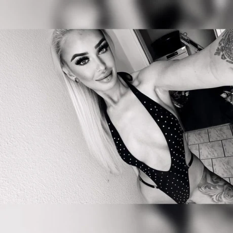 Deutsche Luna Marie — 12 / 14