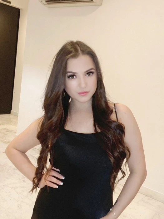 Milana Russian — 7 / 8