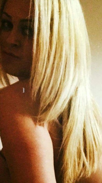 Rania, Escort, Milan