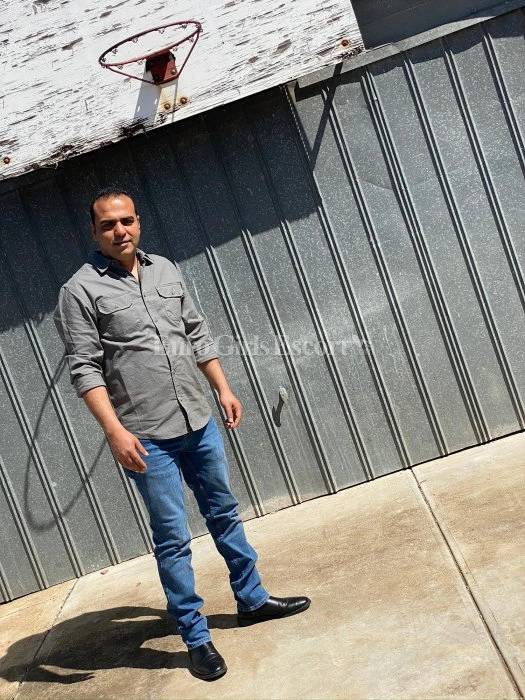 Ayman, Escort, Adelaide