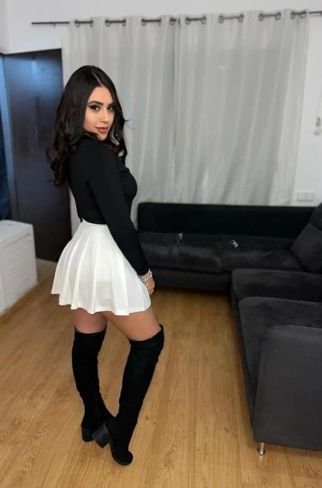 Caria, Escort, Munich
