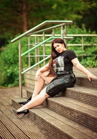 Nela Elektra — 2 / 6