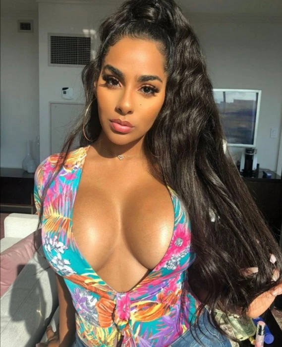 Eva, Escort, Sohar