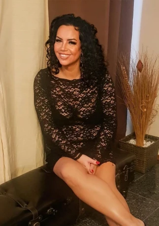 Carmen Devote Luder — 9 / 12