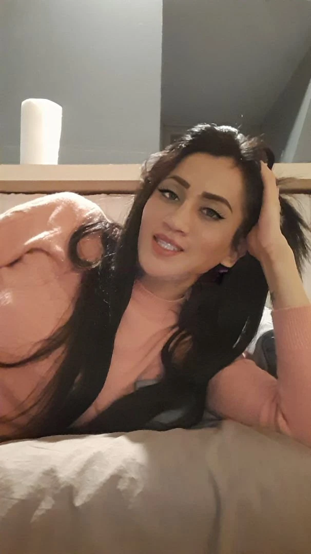 Alexandra Chanel, Escort, Antony