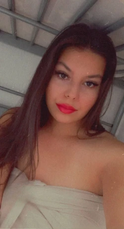 Marya Party Frau — 4 / 5