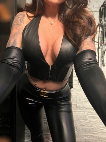 Kira Lis Diable Porno Star — 6 / 13