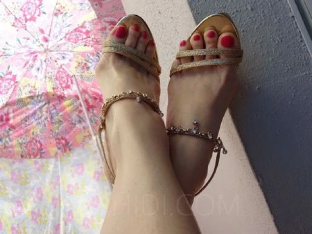 SEXY CLAUDIA — 8 / 11