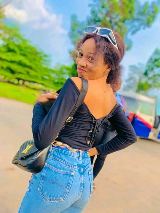 Bella, Escort, Abidjan