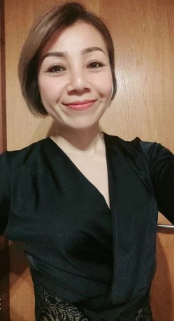 Nan  nye pige med langt hår taler godt dansk  Åben alle dag i højeTåstrup og Hedehu — 2 / 7