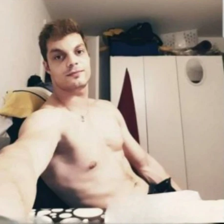 Quickyfuck Maassage Or Webcam — 3 / 4